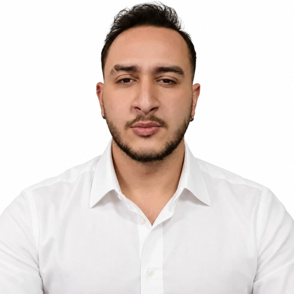 Efe Mehmet Nadas portresi